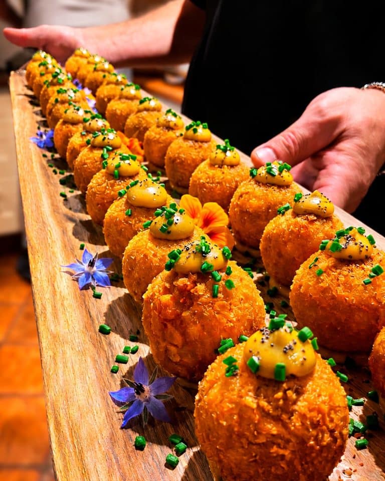 AMUSE CATERING SERVICES ARUBA FOODIE CATER EVENT VENUE ARUBA EXPERIENCE (2)