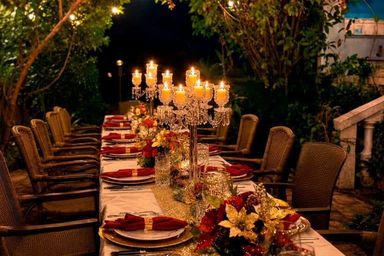 outdoor-private-dinner-table-setup-amuse